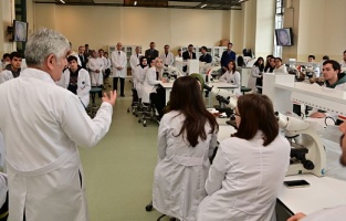 Sağlık Bilimleri Üniversitesi TÜBİTAK 2209-A ve 2209-B Programlarında Önemli Bir Başarıya İmza Attı