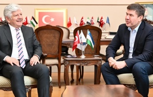SAĞLIK BİLİMLERİ ÜNİVERSİTESİ’NDEN ÖZBEKİSTAN’A SAĞLIK EĞİTİMİNDE STRATEJİK DESTEK