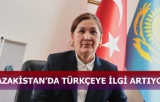 Kazakistan'da Türkçe kurslarına başvurular rekor seviyede