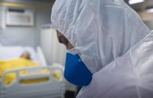 ABD'de 140 milyondan fazla kişi Covid-19'a yakalanmış olabileceği açıklandı