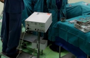 Jinekolojik Endoskopi Sempozyumu'nda ameliyat sunumu canlı olarak izlendi