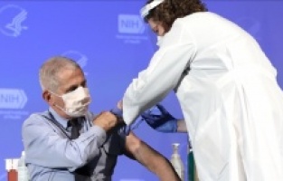 ABD Sağlık Başdanışmanı Dr. Fauci istifa ediyor