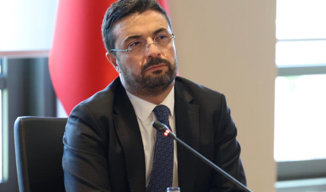Prof. Dr. Serkan Topaloğlu, Türkiye’de kardiyoloji alanında yetişmiş saygın akademisyenlerden