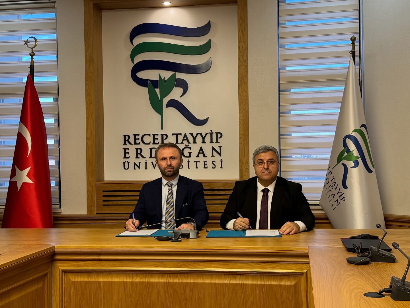 Recep Tayyip Erdoğan Üniversitesi (RTEÜ), personel maaş ödemelerine ilişkin yeni