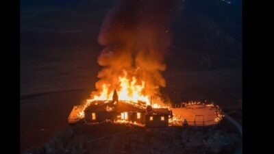 Trabzon’un Çaykara ilçesi ile Bayburt arasında, 3.200 rakımlı zirvede bulunan