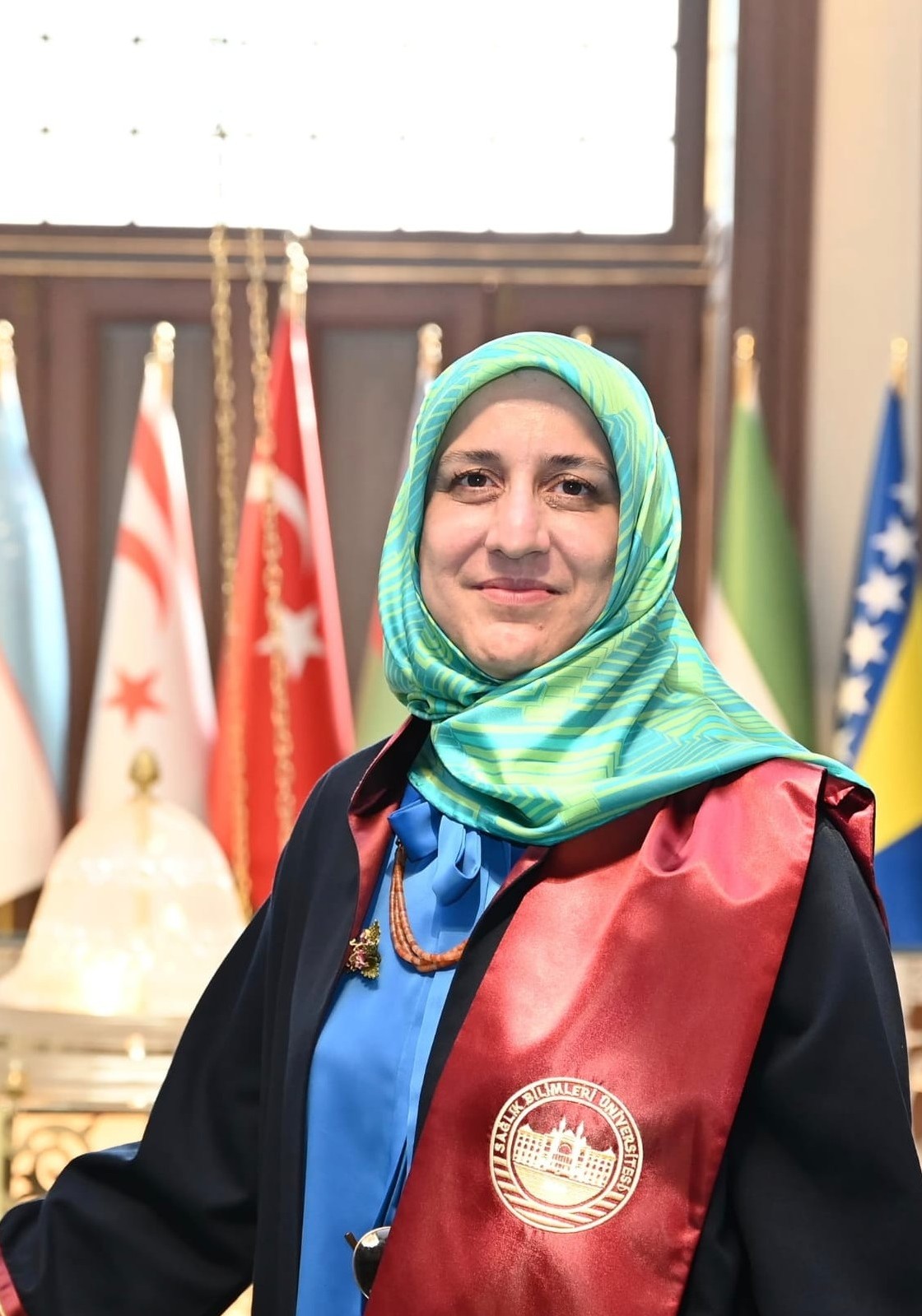 Doç. Dr. Şemsi Nur KARABELA Doç. Dr. Şemsi Nur KARABELA yazar fotoğrafı