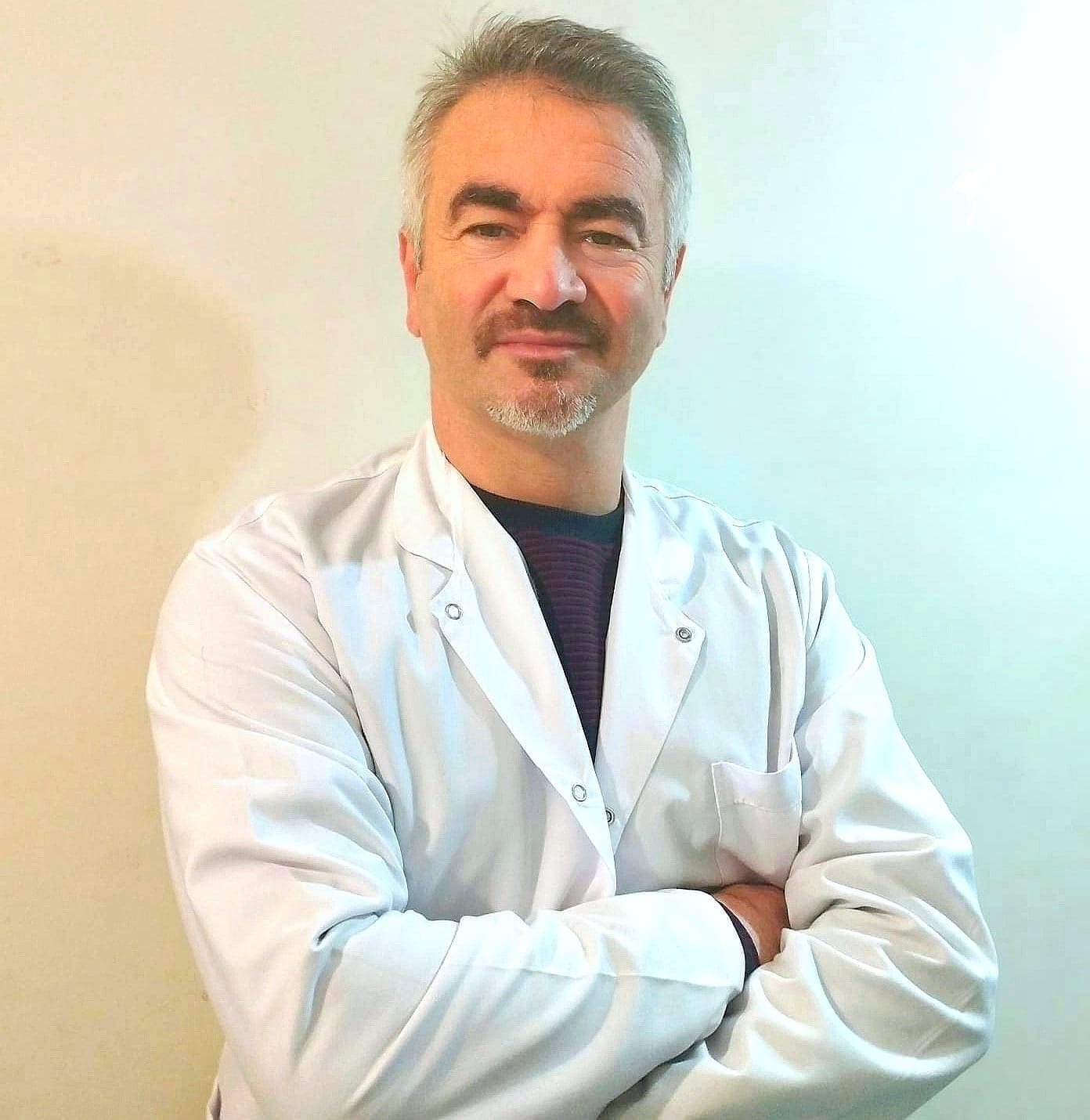 Uzm. Dr. Cemil Ulusan yazar fotoğrafı